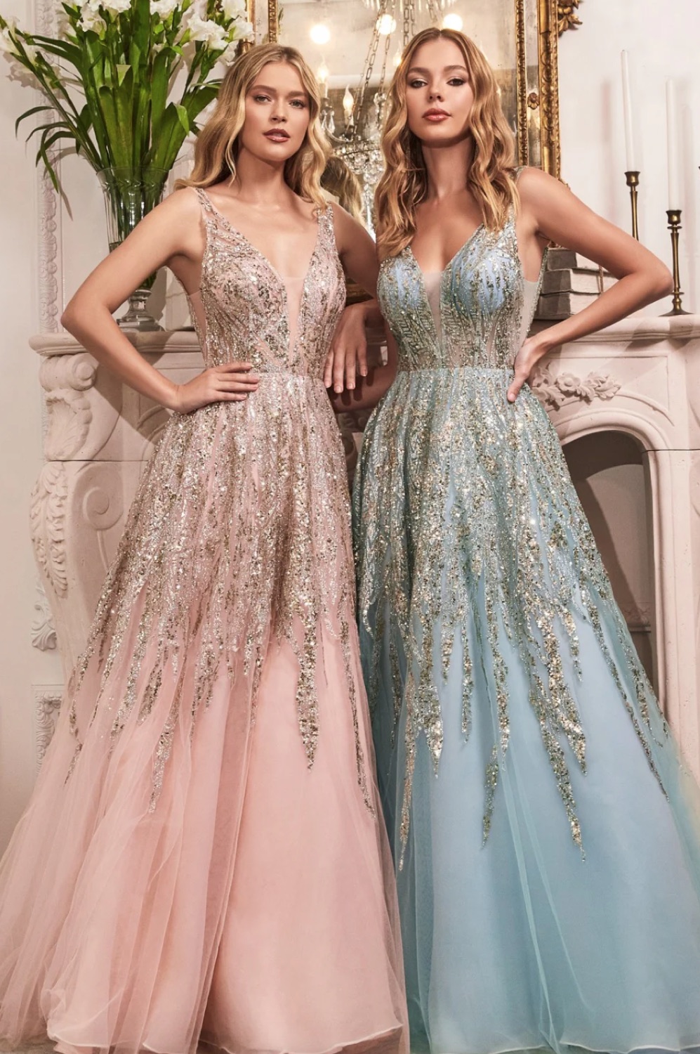 Dos vestidos largos de fiesta con pedrería, rosa y azul