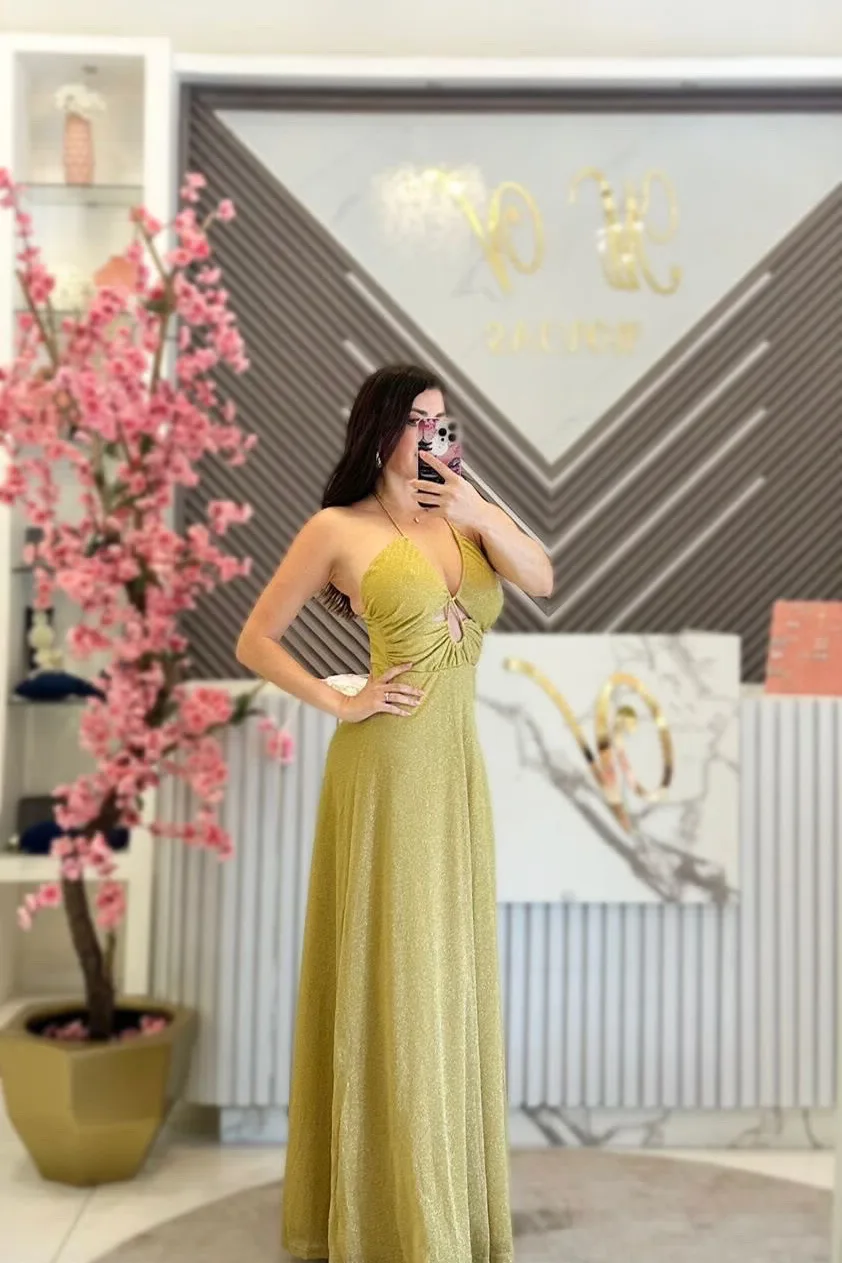 VESTIDO DORADO CON ESCOTE