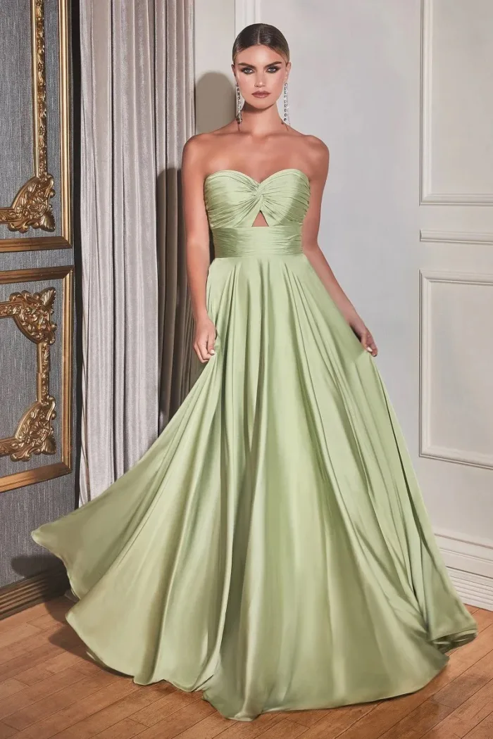 VESTIDO COLOR VERDE SAGE EN CORTE A, STRAPLE #7496
