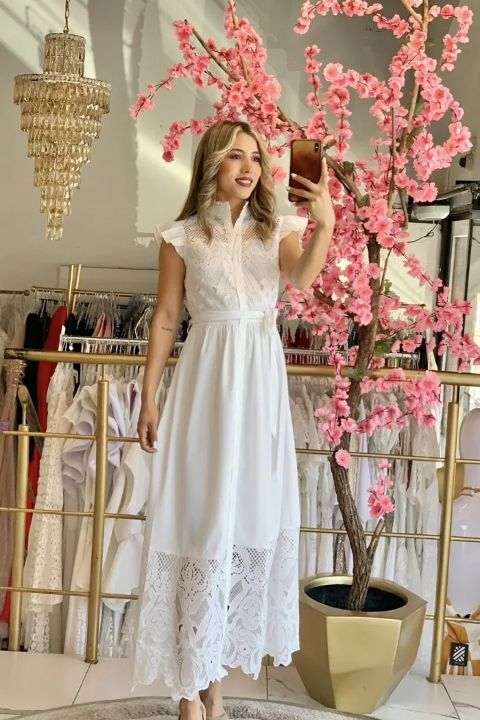 VESTIDO MIDI BLANCO BOTONES Y ENCAJE