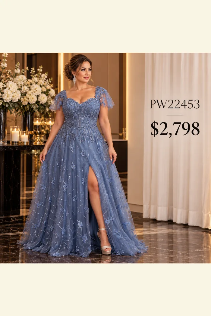 Vestido color azul con Tul y aplicaciones en todo el Vestido