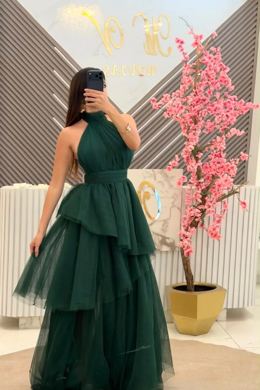 VESTIDO COLOR VERDE, DE TUL CON ESCOTE EN LA ESPALDA, vista 2