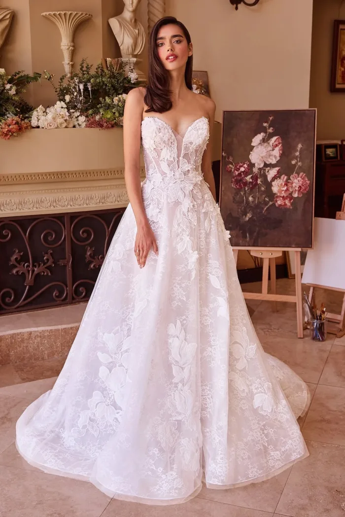 VESTIDO DE NOVIA STRAPLE EN CORTE A WL034