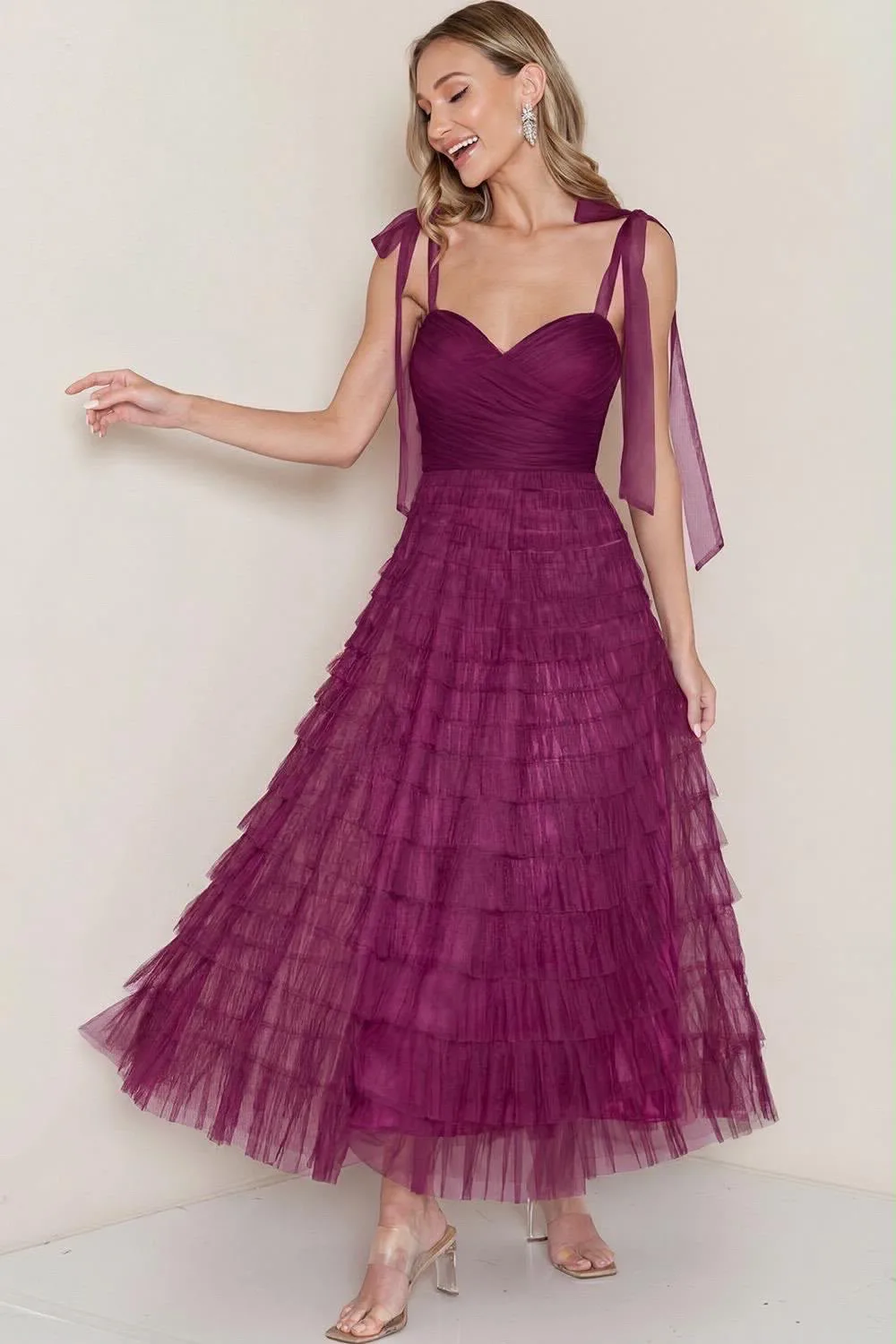 VESTIDO MIDI COLOR TINTO DE TUL