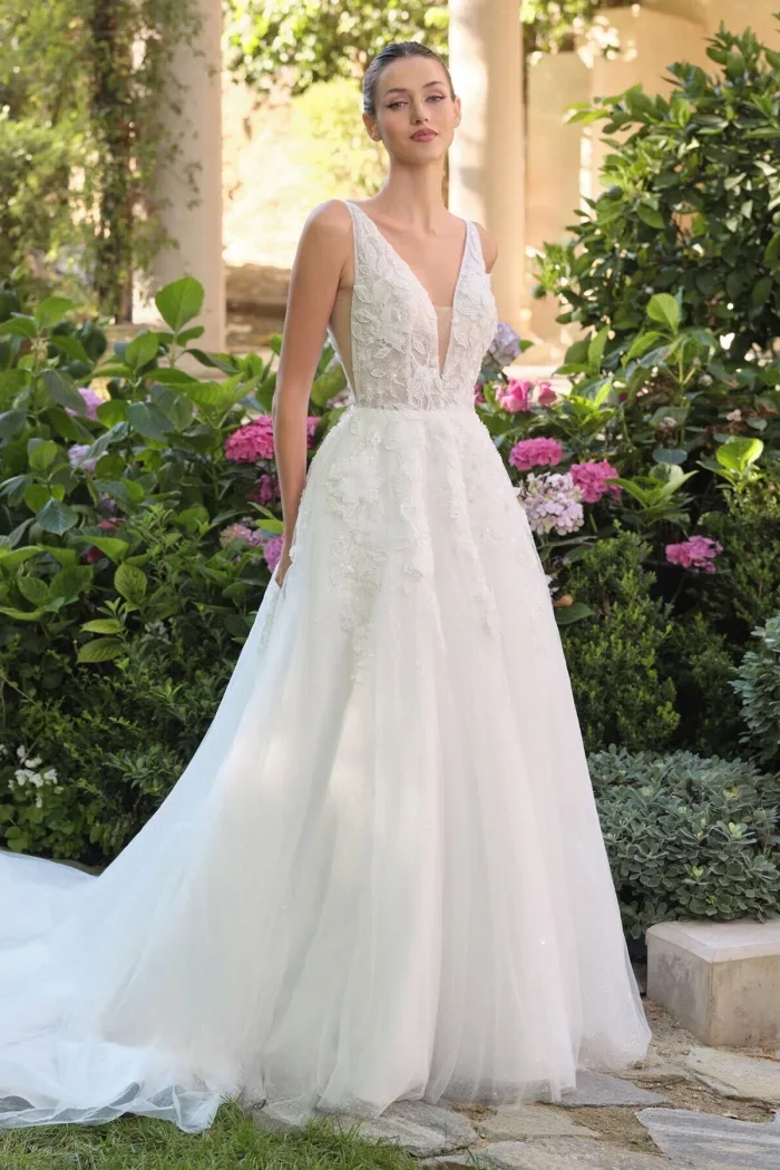 VESTIDO DE NOVIA CORTE EN A ESCOTE EN V MOD. WL064