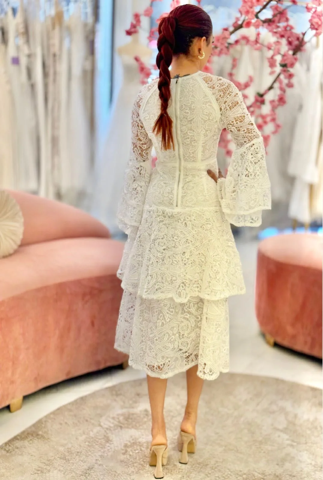 VESTIDO MIDI MANGA LARGA CAMPANA ENCAJE, vista 2