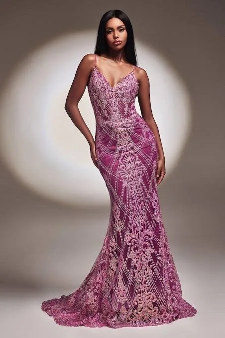 Vestido de fiesta largo fucsia con bordado