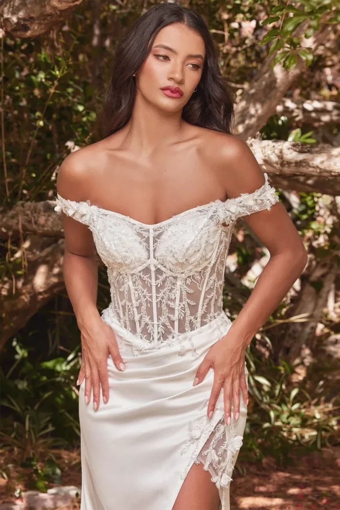 CD0186W vestido de Novia civil, con abertura en la pierna y hombro descubierto en Encaje