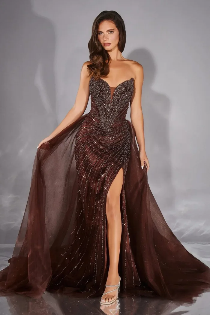 VESTIDO COLOR CAFÉ , STRAPLE CON SOBREFALDA DESMONTABLE CC492