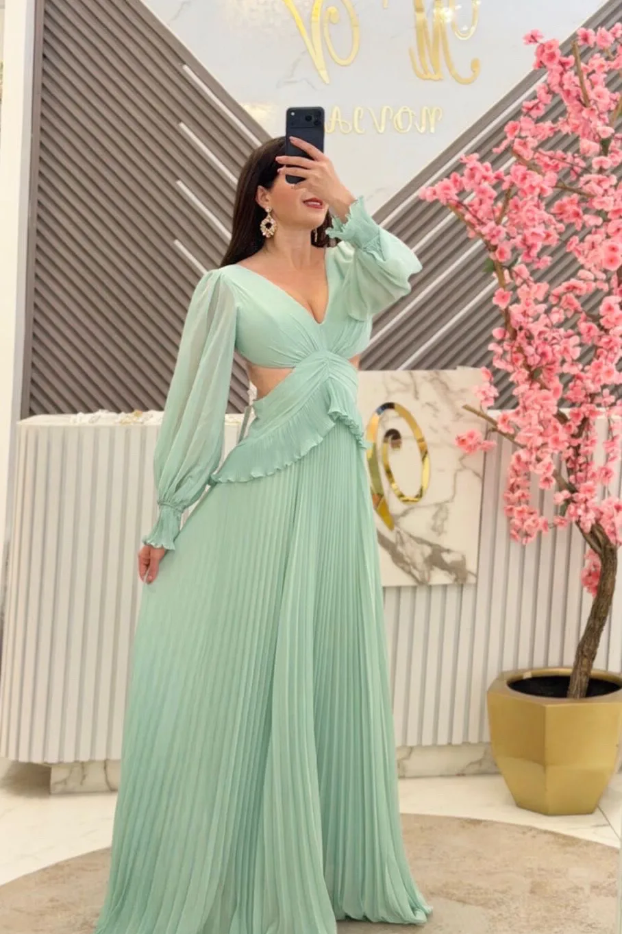 VESTIDO COLOR VERDE PLIZADO CON MANGAS, vista 2