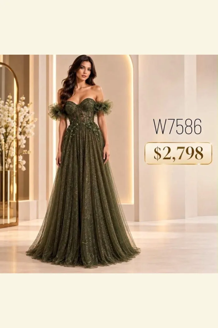 VESTIDO VERDE OLIVO DE TUL BRILLOSO CON TRANSPARENCIA Y ESCOTE DE CORAZÓN