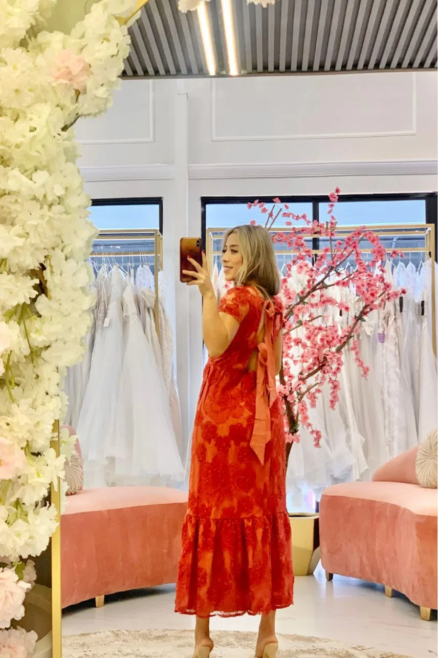VESTIDO MIDI ENCAJE ROJO MANGA CORTA, vista 2