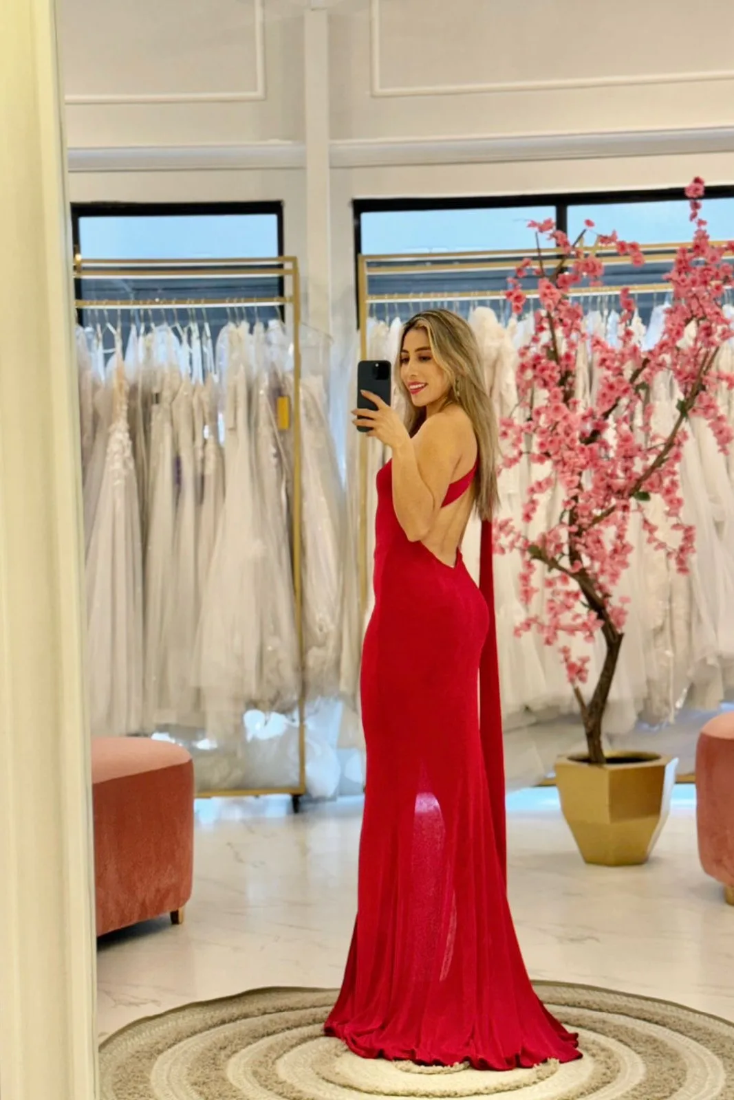 VESTIDO FIESTA LICRA ROJO ESCOTE PROFUNDO EN ESPALDA PIERNA ABIERTA, vista 2