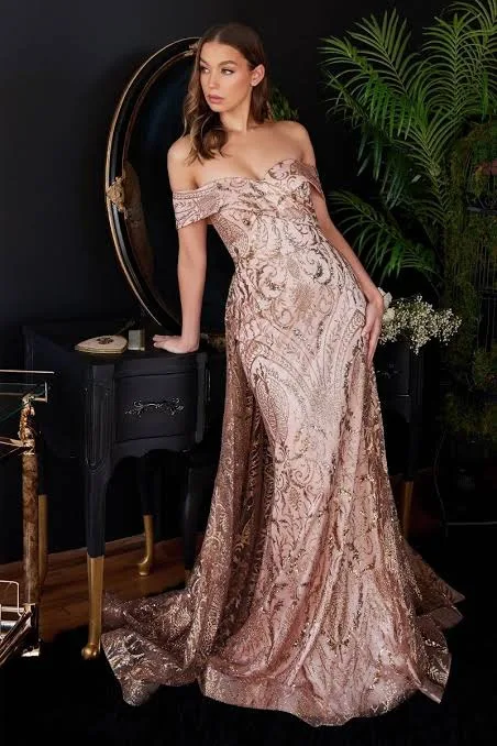 Vestido campesino, Shine, hombro descubierto y Cauda