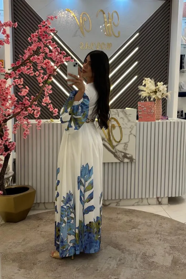 VESTIDO MAXY MANGA LARGA BLANCO CON FLORES AZULES, vista 2