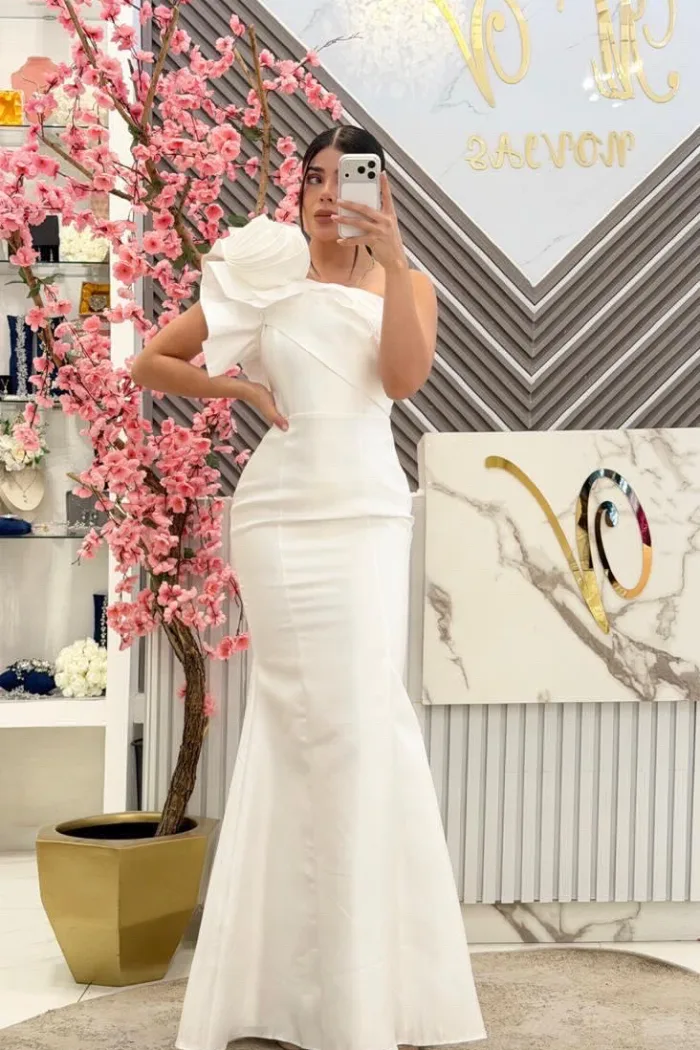 VESTIDO DE NOVIA CORTE SIRENA CON OLÁN