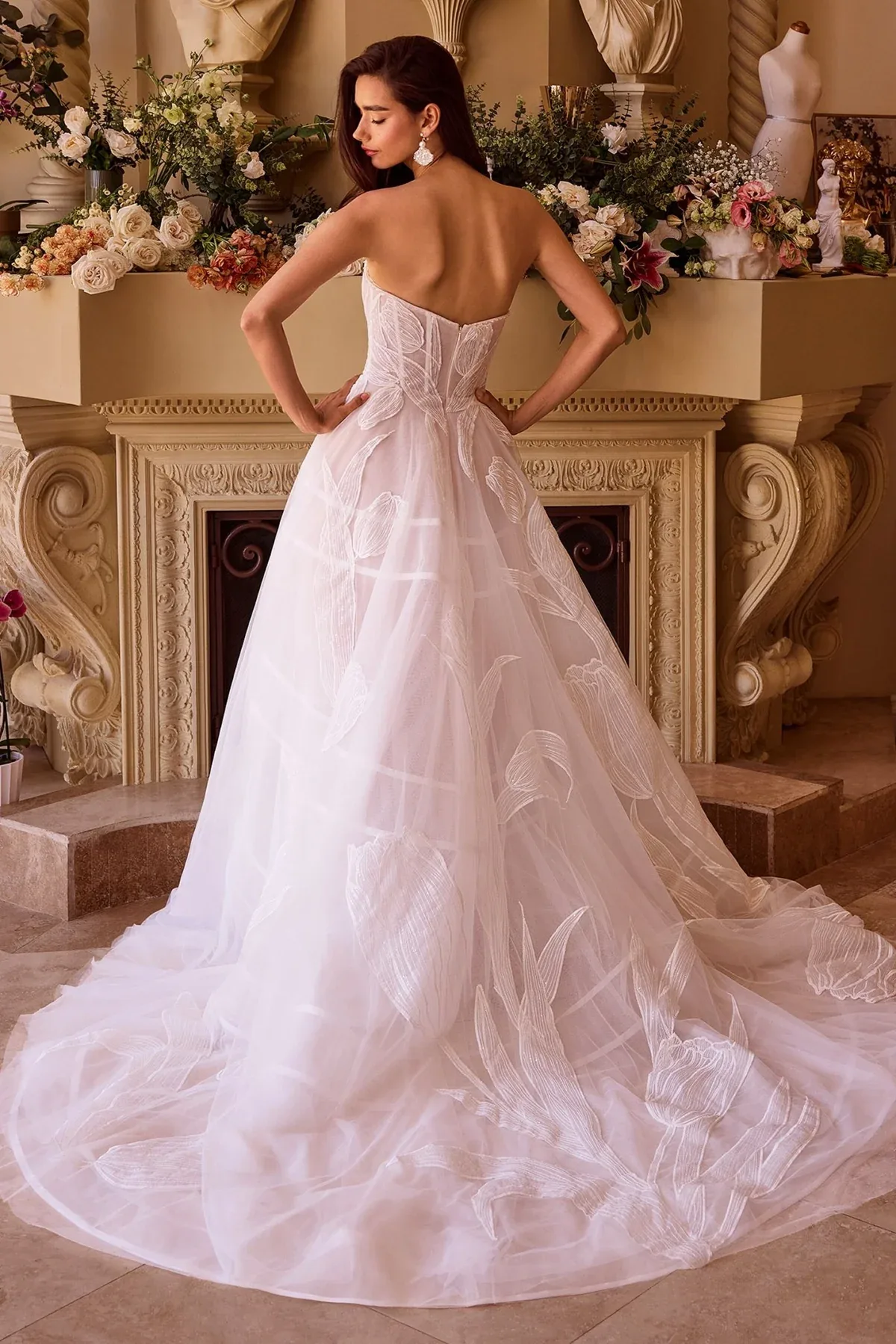 VESTIDO DE NOVIA STRAPLE IVORY  BORDADO TULIPANES MOD. WL043, vista 2