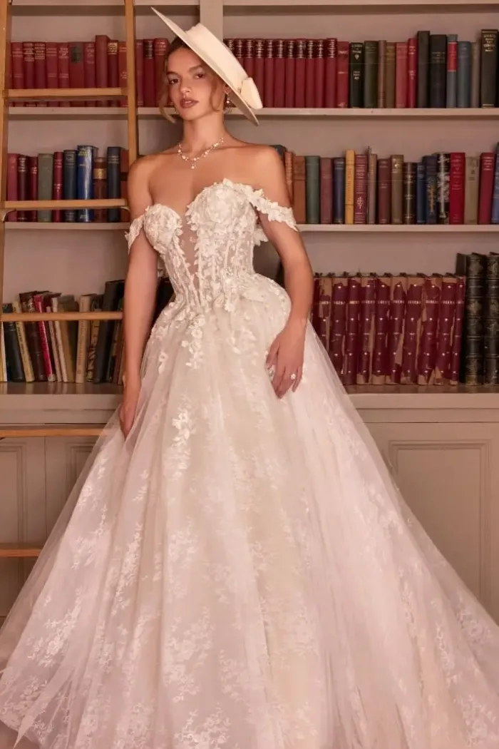 VESTIDO NOVIA HOMBROS CAÍDOS IVORY  APLICACIÓN EN FLORES 3D MOD. WL093