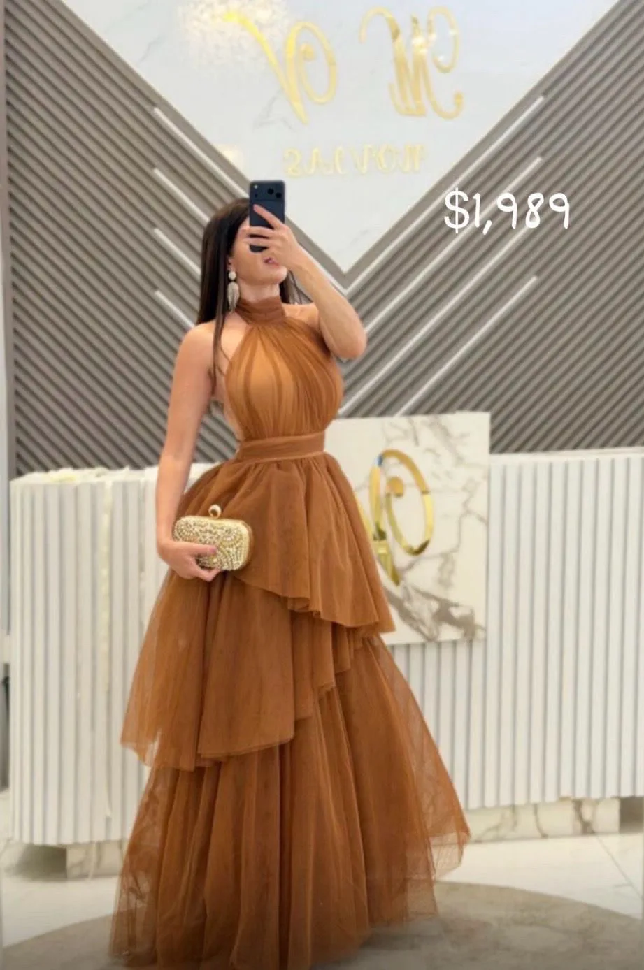 VESTIDO CHEDRON CON PASTELONES Y ESCOTE EN ESPALDA