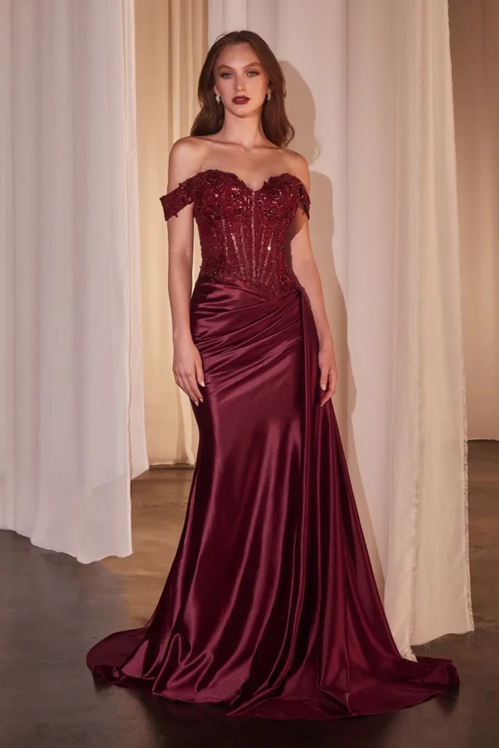 VESTIDO FIESTA SATINADO HOMBROS CAÍDOS PIERNA ABIERTA STOLA TINTO