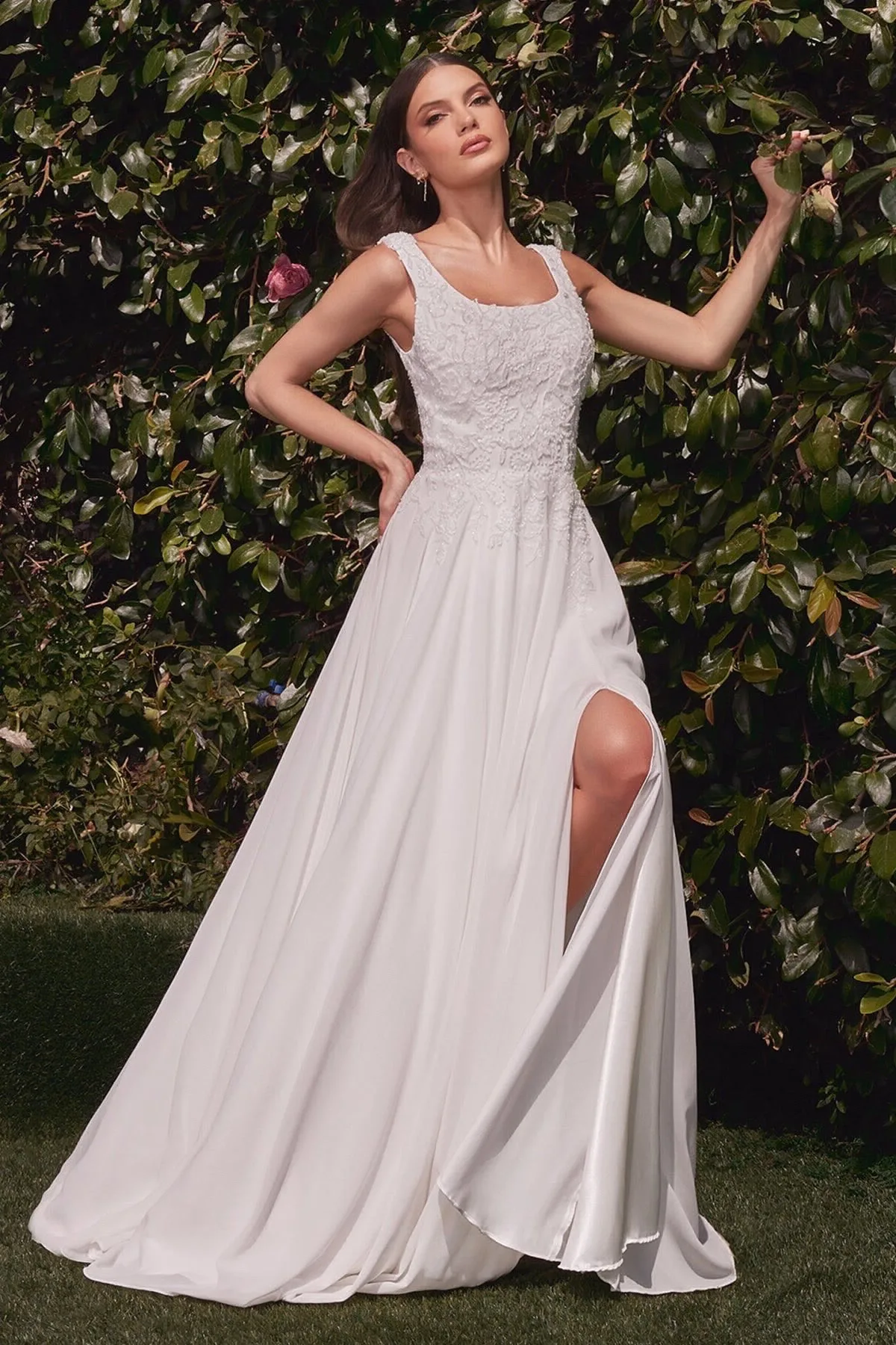 Vestidos de novia con capa desmontable en satin, vista 3