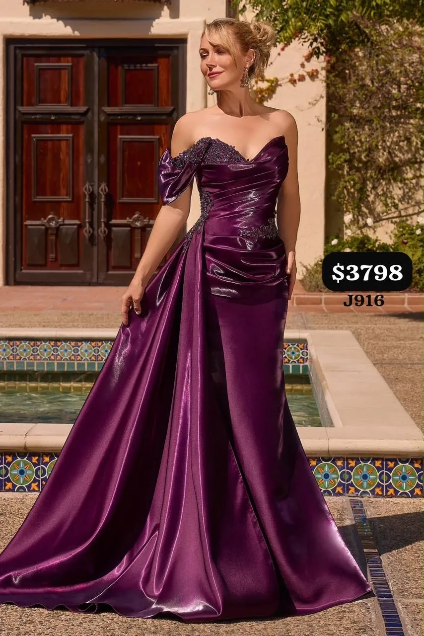 VESTIDO SATINADO CON FALDA AMPLIA
