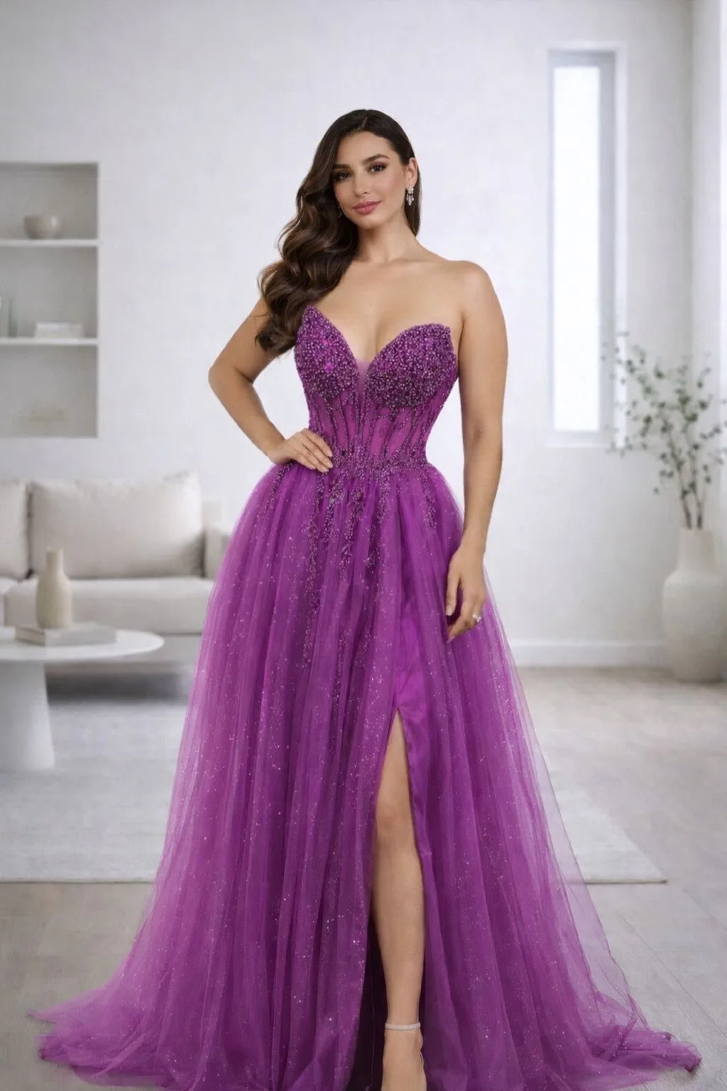 VESTIDO COLOR MAGENTA CON ESCOTE Y ABERTURA EN LA PIERNA CD0230