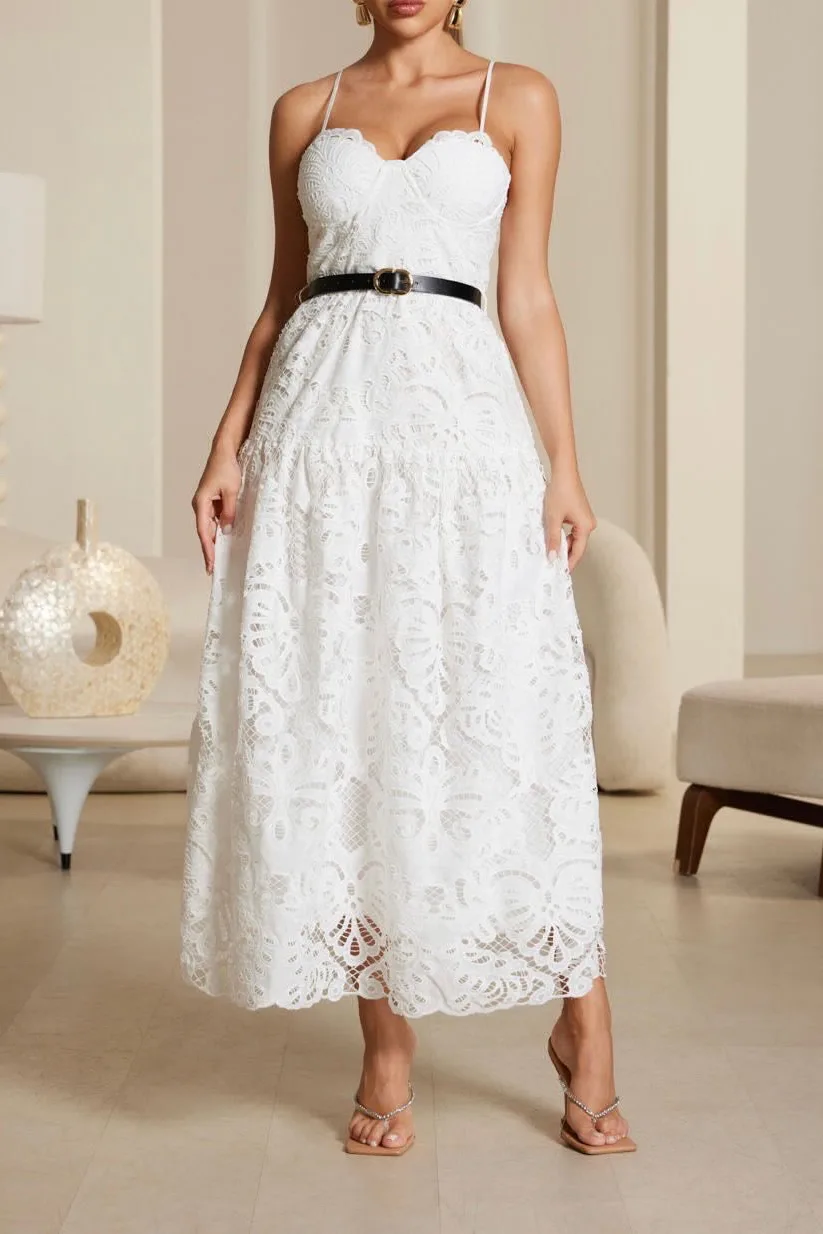 Vestido mide Blanco con cinturón negro tirantes
