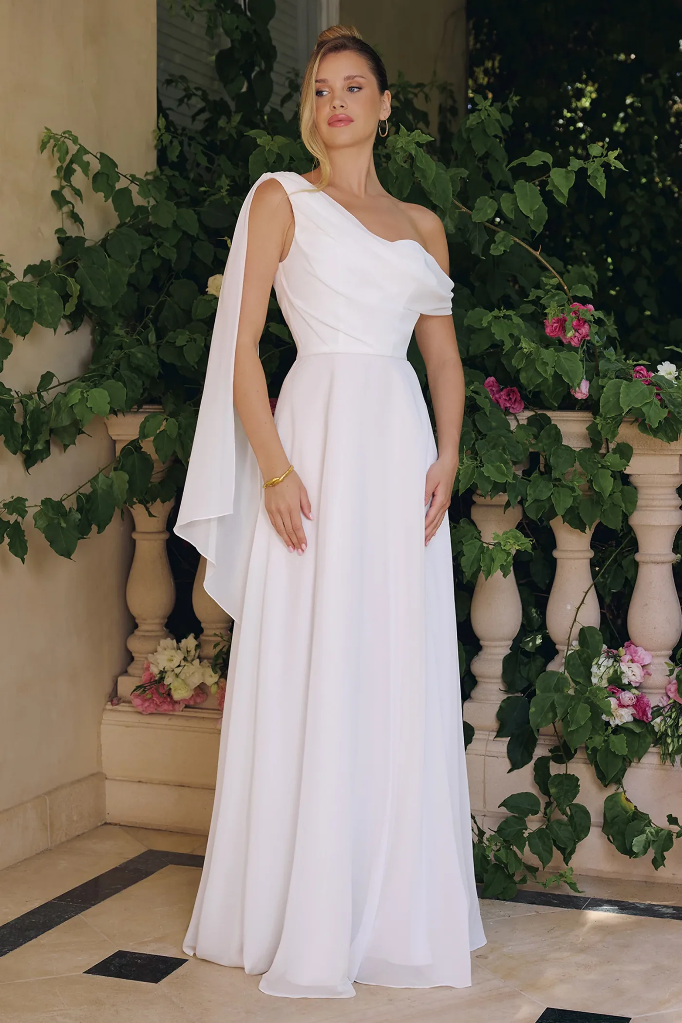 VESTIDO DE NOVIA  CORTE A ESTOLA AUN HOMBRO  MOD.T716, vista 2