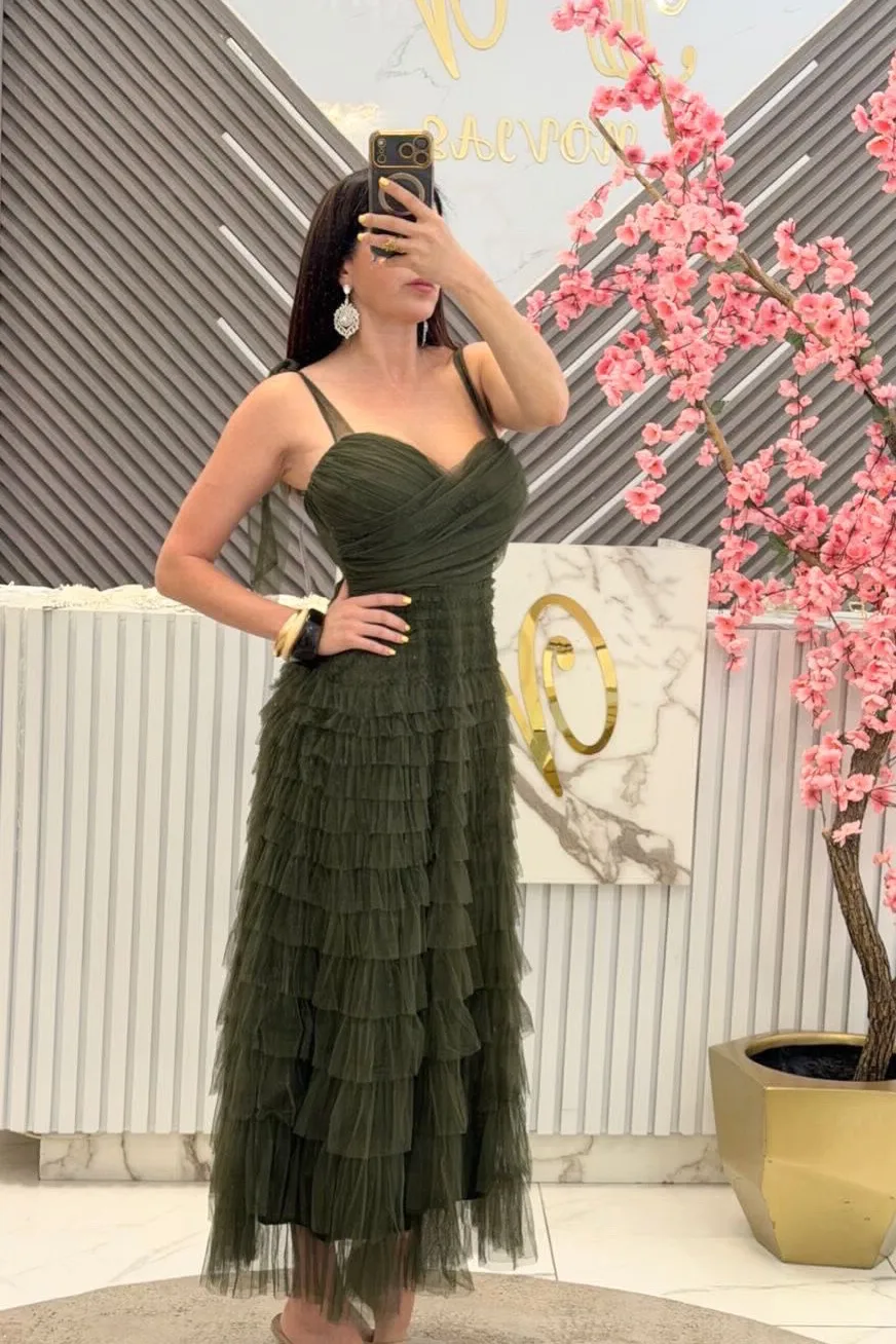 VESTIDO MIDI COLOR VERDE OLIVO DE TUL
