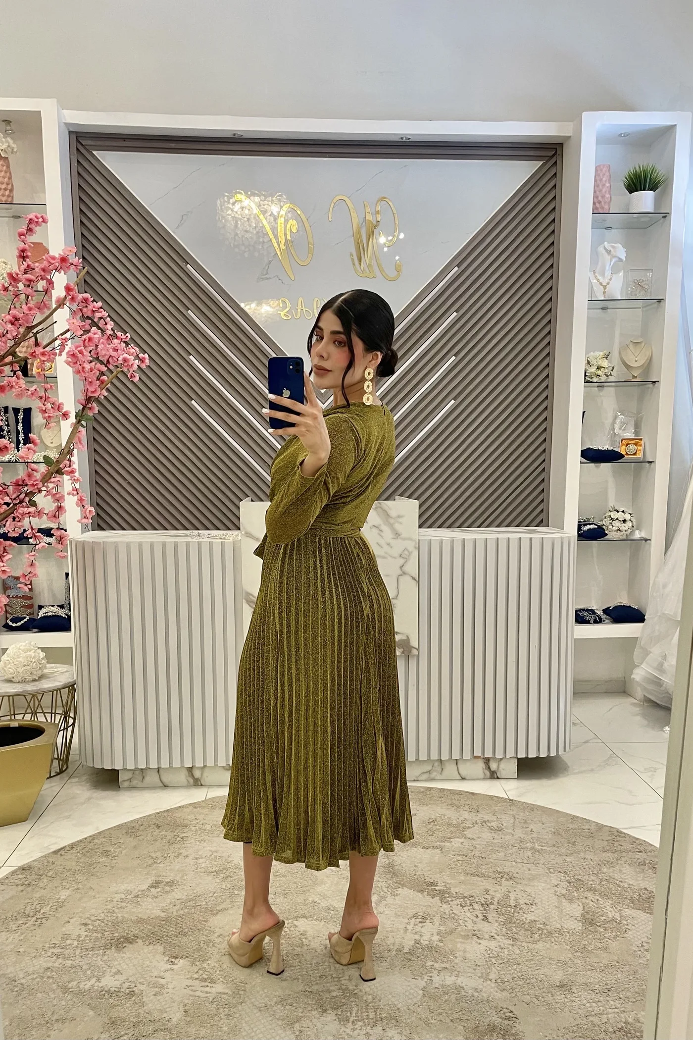 Vestido plisado oro con cinturón, vista 2