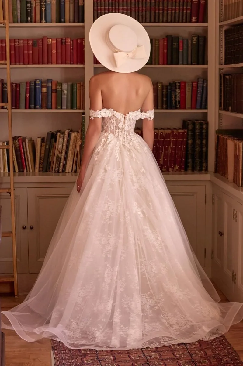 VESTIDO NOVIA HOMBROS CAÍDOS IVORY  APLICACIÓN EN FLORES 3D MOD. WL093, vista 2