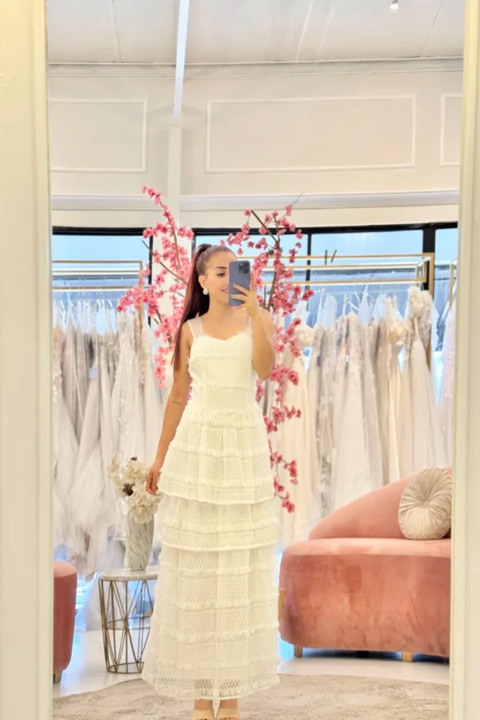 VESTIDO MIDI BLANCO ENCAJE PASTELONES