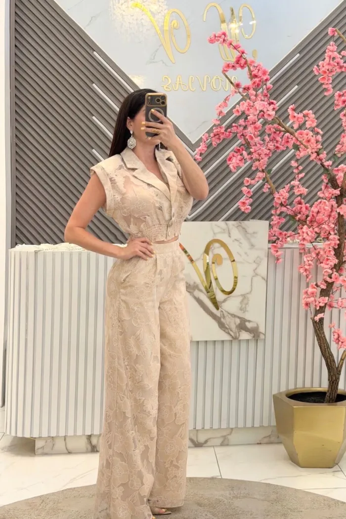 CONJUNTO COLOR NUDE