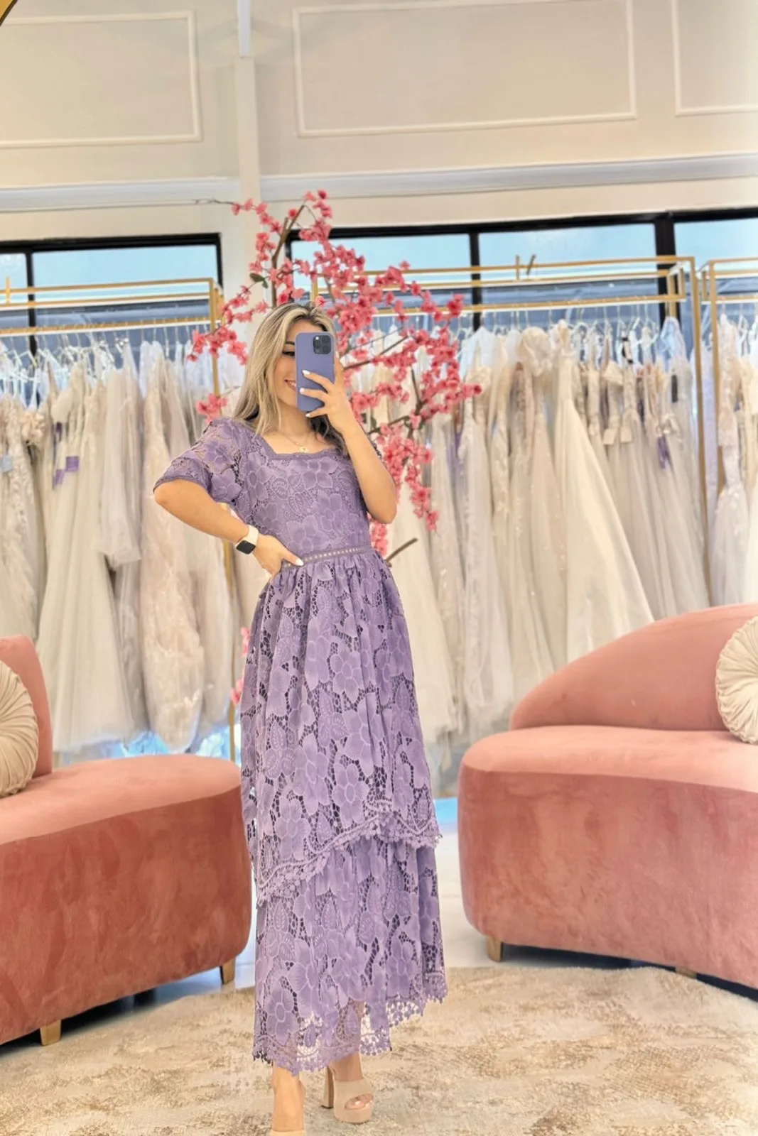 VESTIDO MIDI MORADO MANGA CORTA ENCAJE