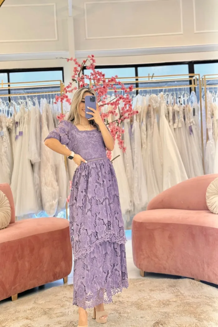 VESTIDO MIDI MORADO MANGA CORTA ENCAJE