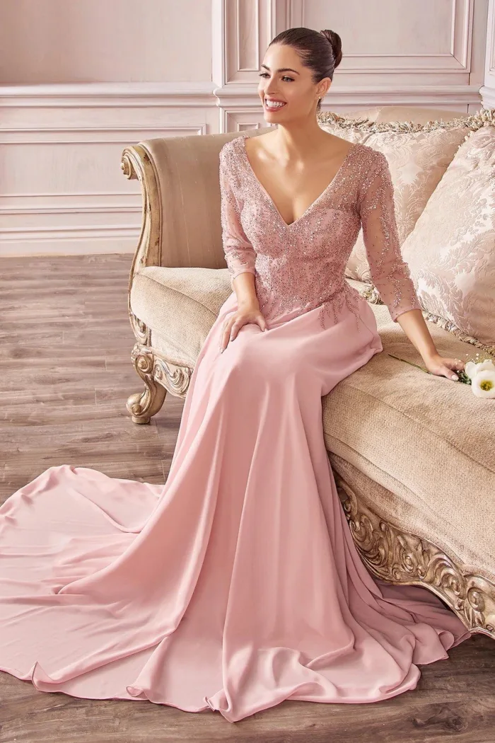 VESTIDO ROSA CON MANGAS, ESCOTE EN V