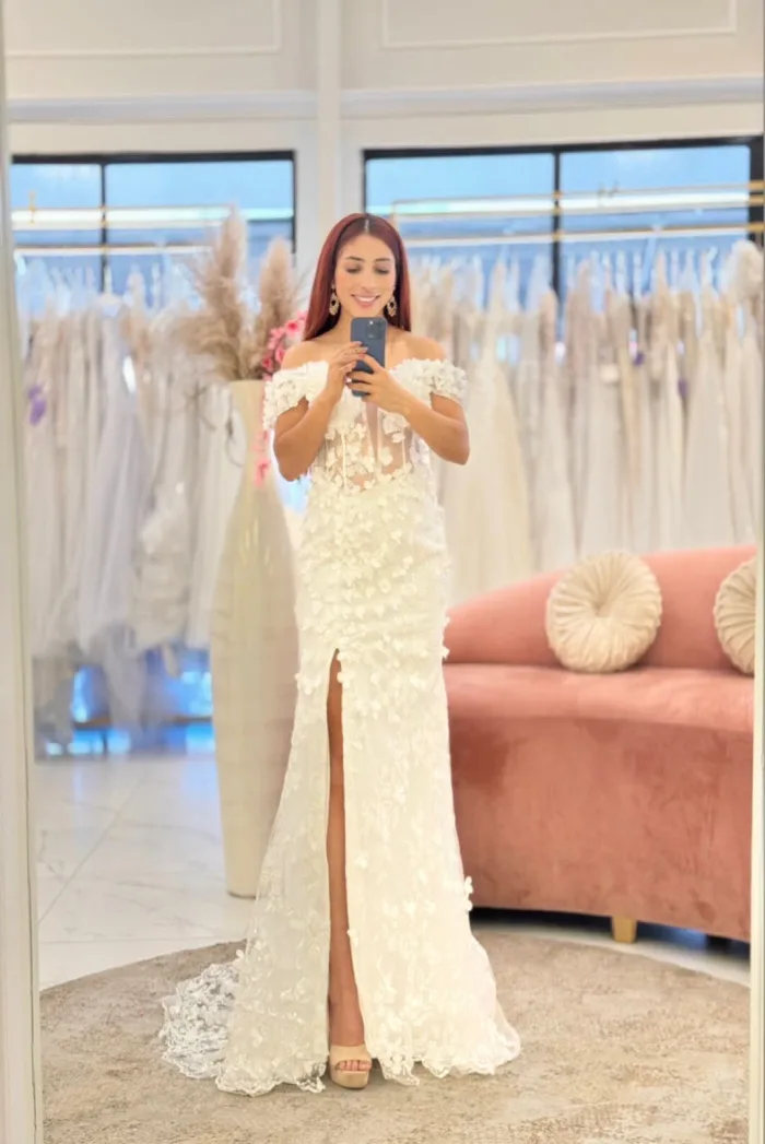 VESTIDO NOVIA SIRENA HOMBROS CAÍDOS PIERNA ABIERTA