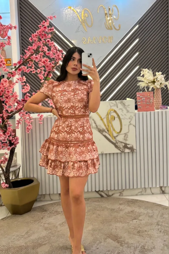 VESTIDO MIDI ROSA ENCAJE MANG CORTA
