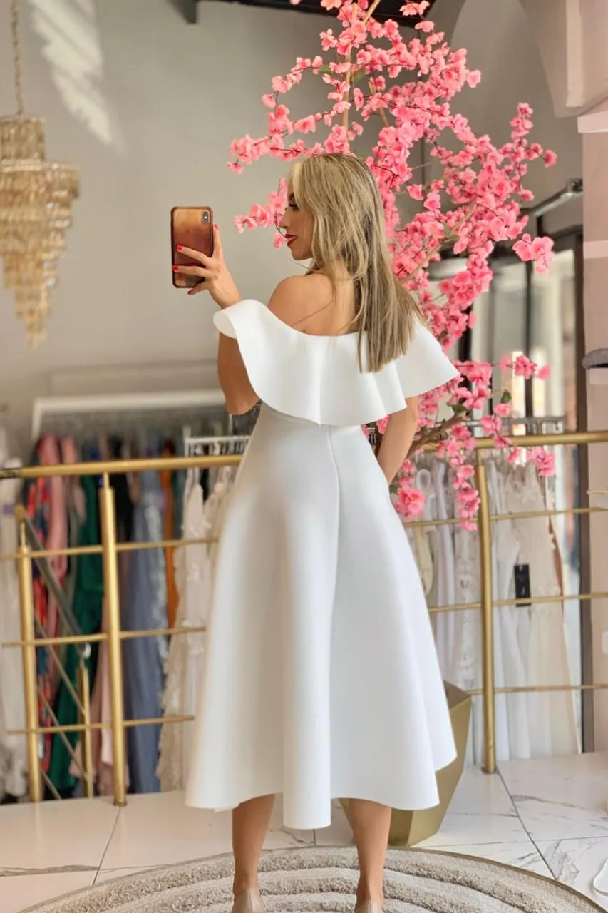 VESTIDO MIDI NEOPRENO BLANCO CAMPESINO OLÁN CORTE CHANNEL, vista 2