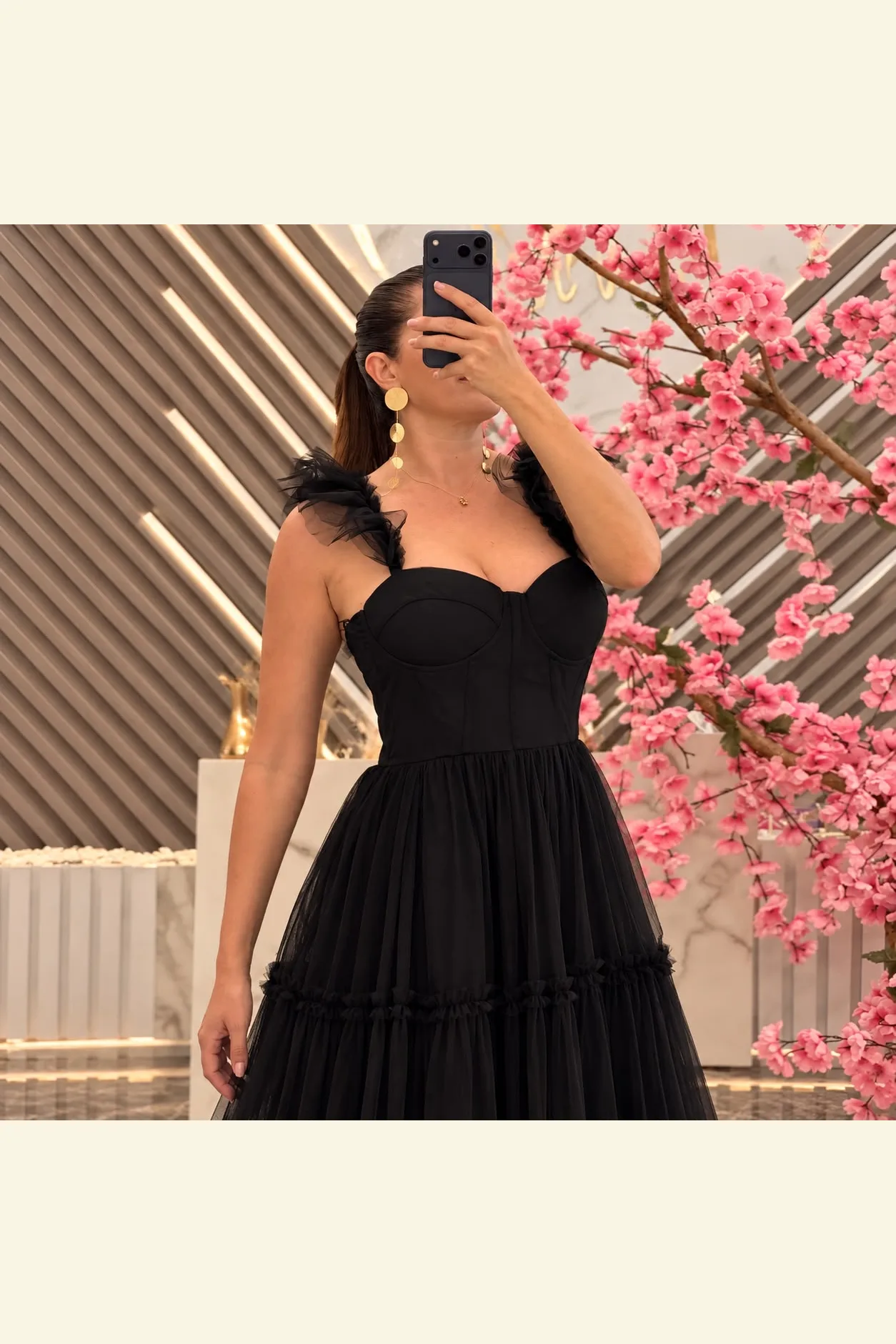 Vestido Midi, color negro en tul