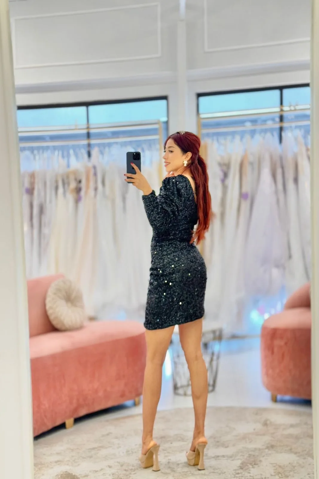 VESTIDO MIDI NEGRO AÚN MANGA LARGA L ASIMÉTRICO LENTEJUELA, vista 2
