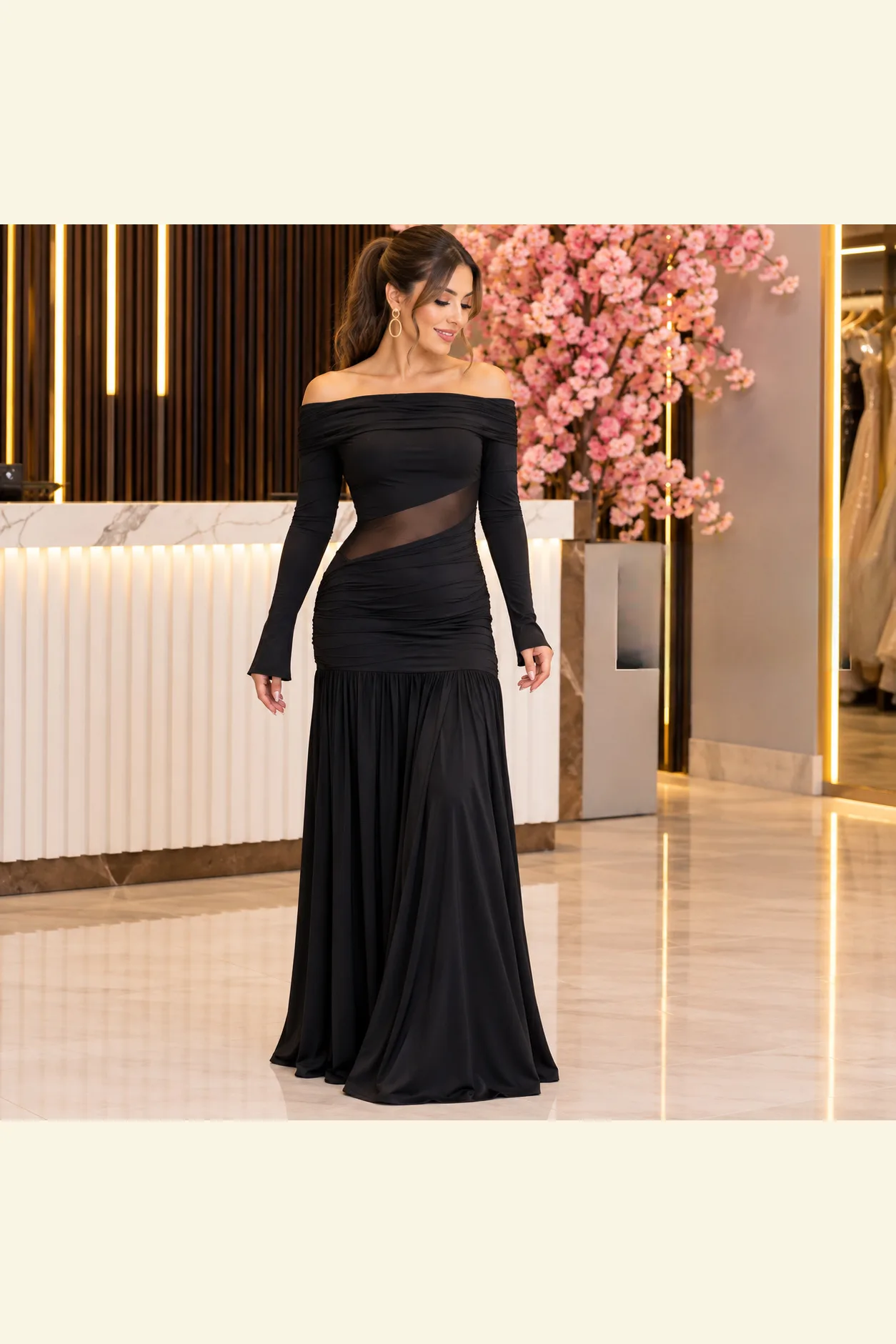 Vestido Negro con Mangas