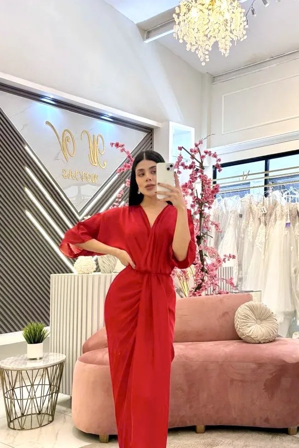 VESTIDO MIDI ROJO ASIMÉTRICO MANGA CORTA