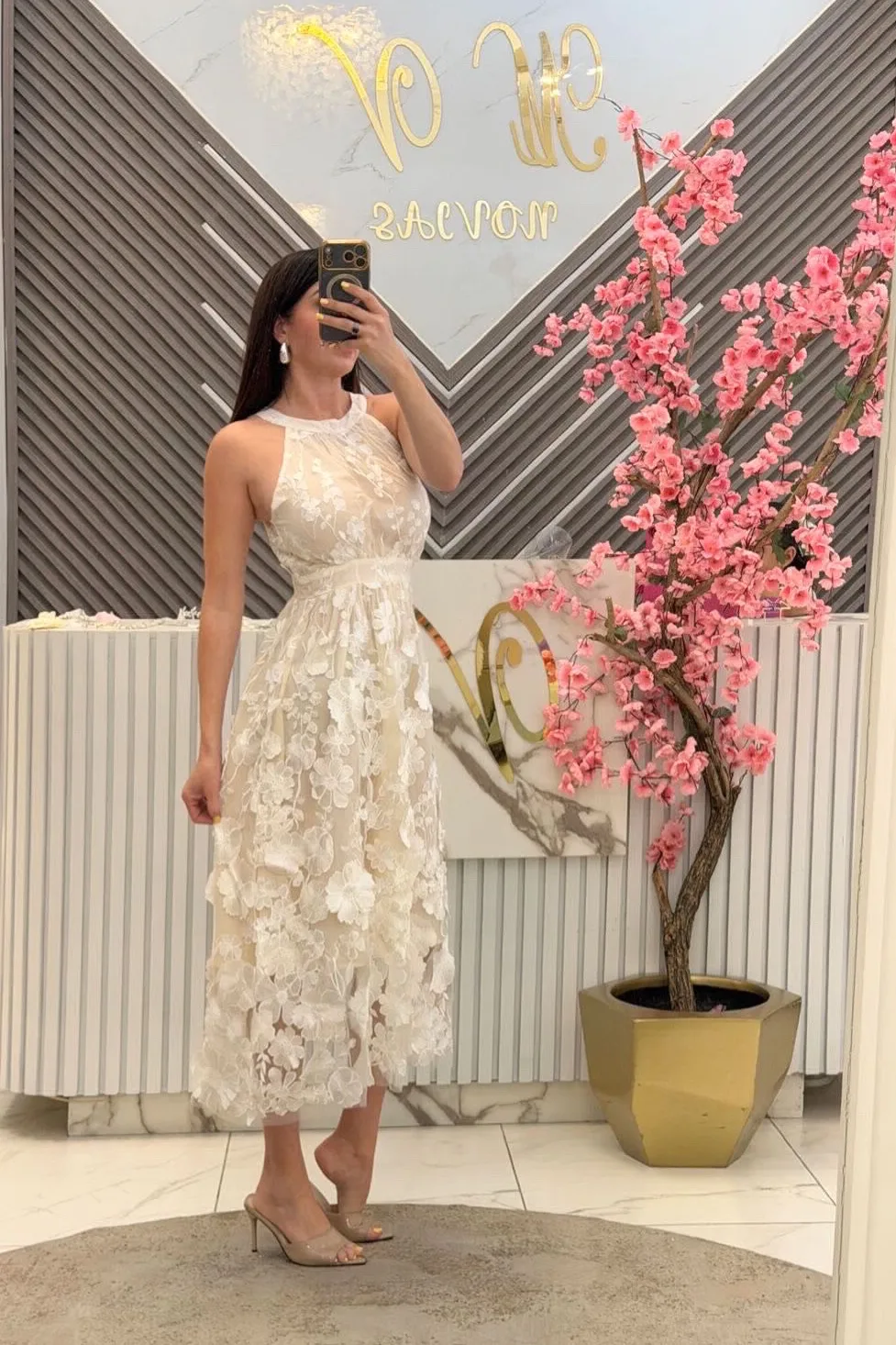 VESTIDO MIDI COLOR BEIGE