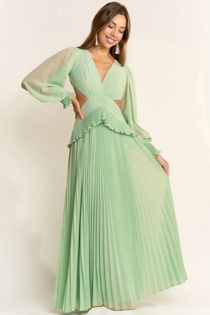 VESTIDO COLOR VERDE PLIZADO CON MANGAS