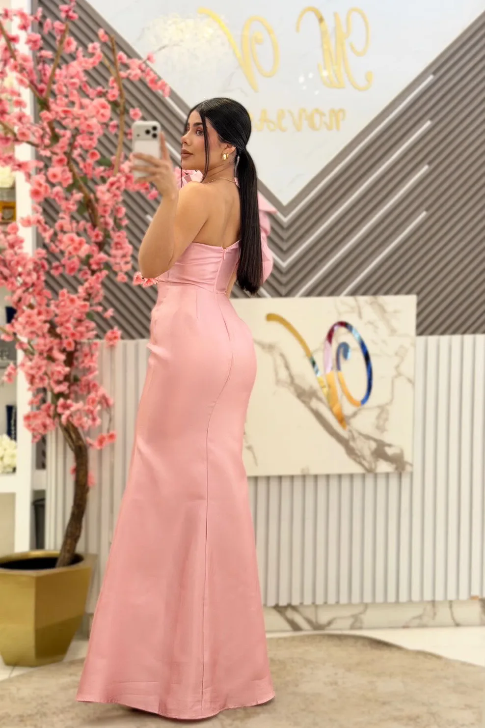 VESTIDO ROSA CON FLOR EN HOMBRO, vista 2