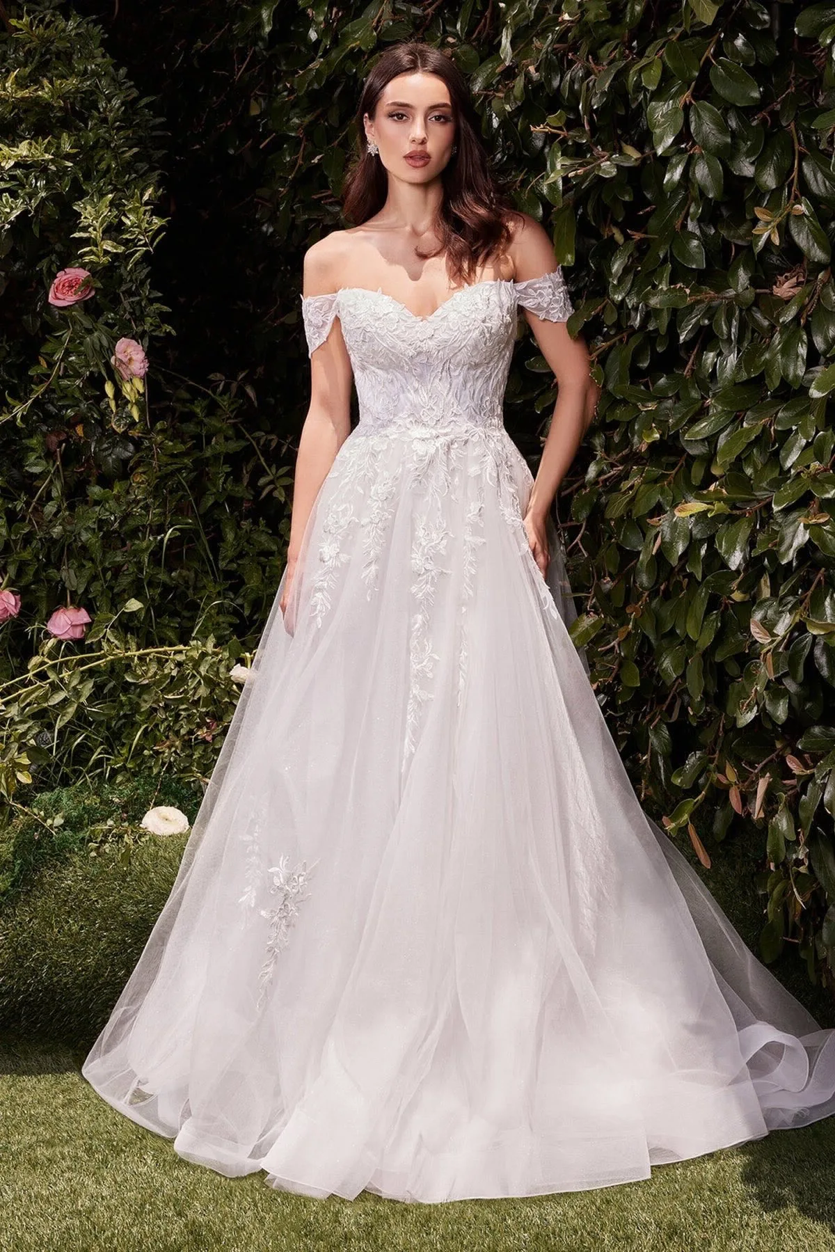 VESTIDO NOVIA CORTE EN A PIERNA ABIERTA HOMBROS CAÍDOS APLICACIÓN FLORES MOD. C159w