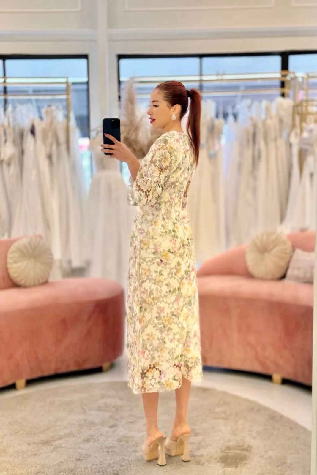 VESTIDO MIDI ENCAJE MANGA TRES CUARTOS ESTAMOADO FLOREADO, vista 2