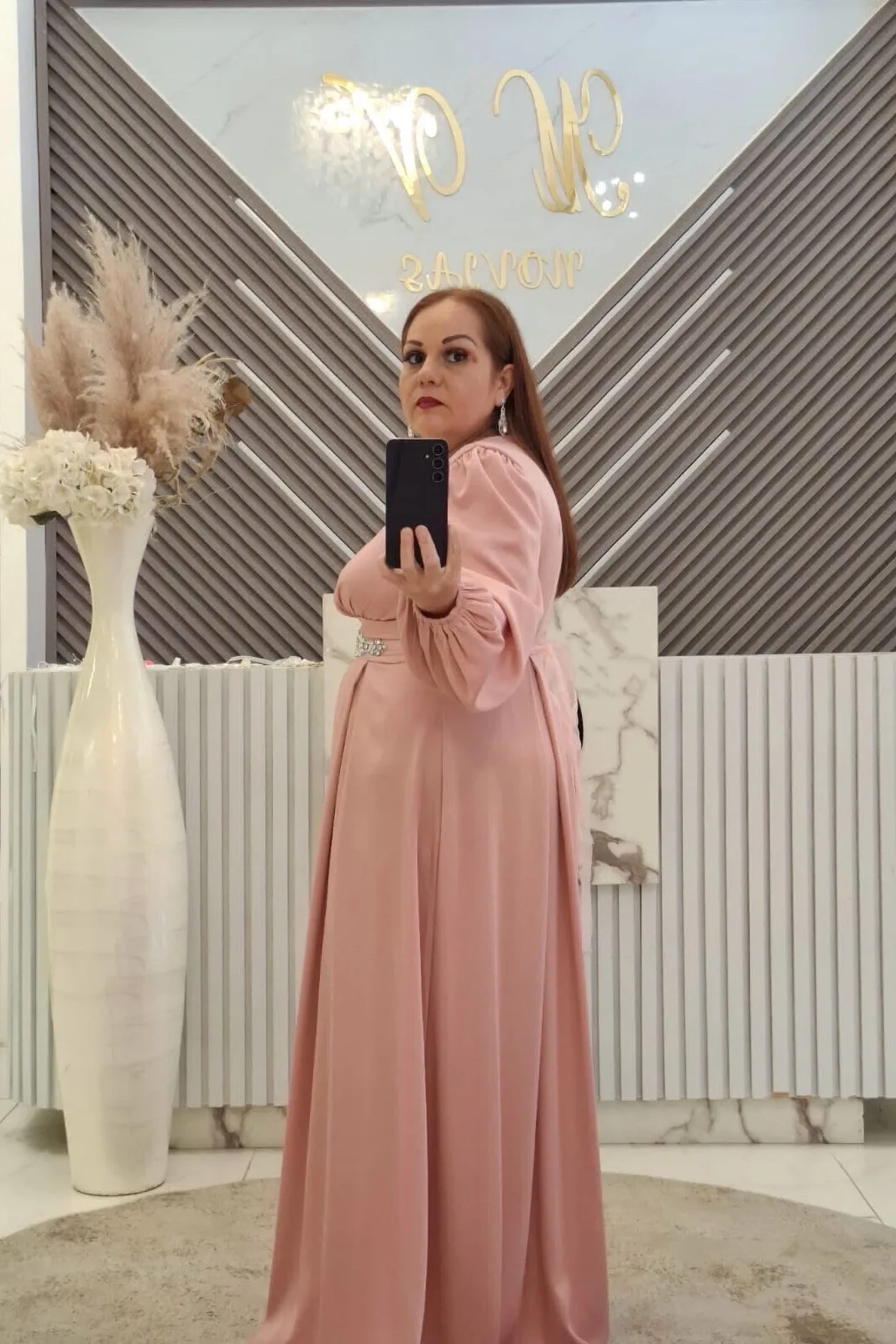 Vestido rosa con mangas en talla extra en chiffón, vista 2